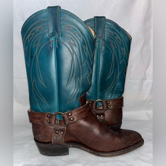 FRYE Billy Harness Turquoise/Multi Leather Western Cowgirl Boots
Women's Size 9 - Picture 7 of 13